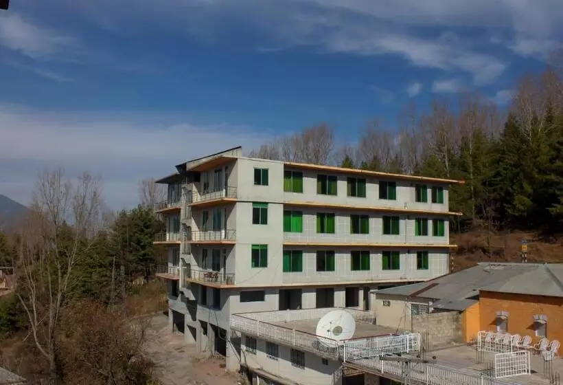 هتل Green Valley Bhurban Apartments
