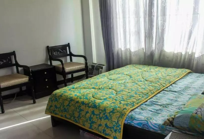 هتل Green Valley Bhurban Apartments