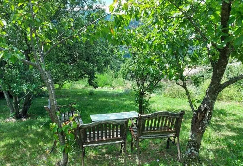 Hotelli Le Mas De La Siffleuse