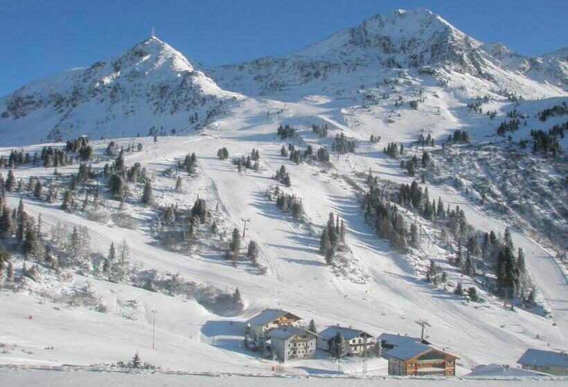 בית מלון כפרי Mosermandl