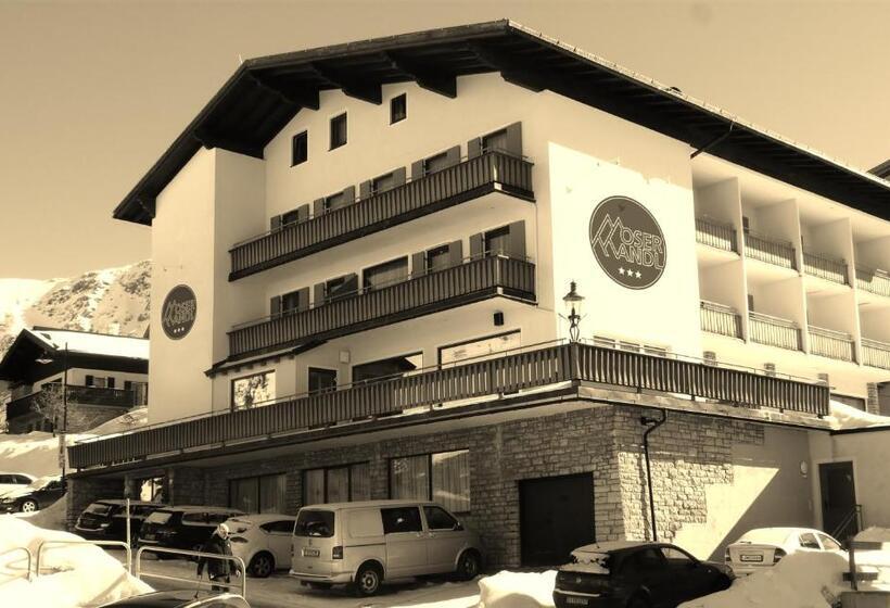 בית מלון כפרי Mosermandl