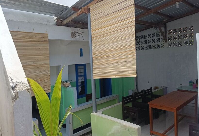 בית מלון כפרי Oyo 93359 Kawi Homestay