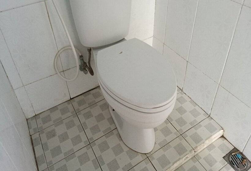 בית מלון כפרי Oyo 93359 Kawi Homestay