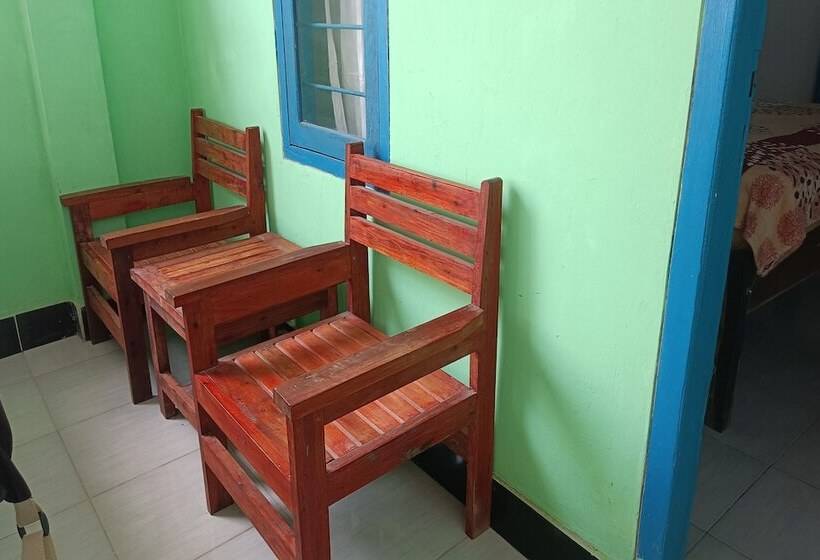 בית מלון כפרי Oyo 93359 Kawi Homestay