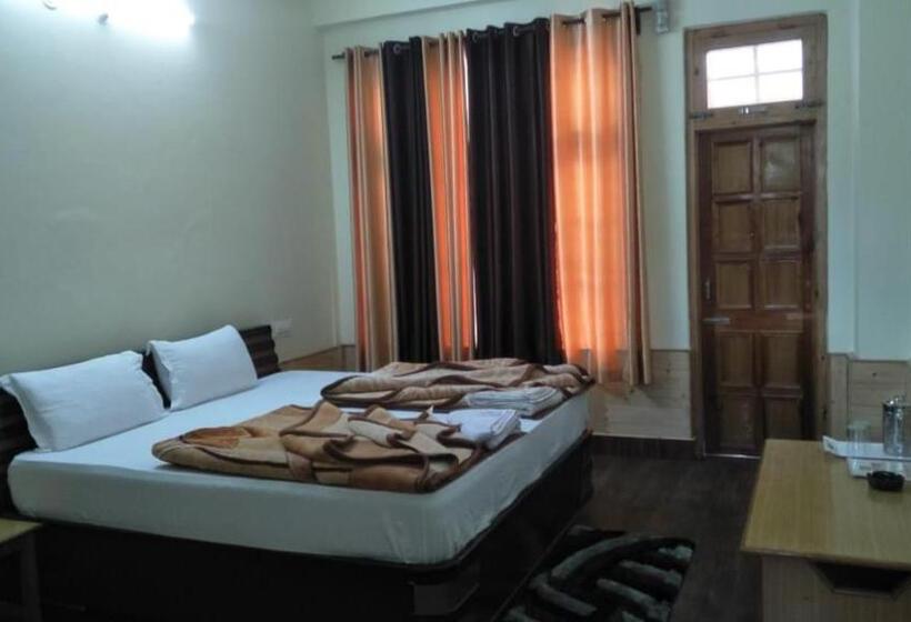 ホテル The White House