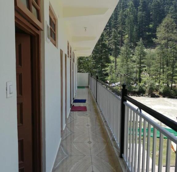 ホテル The White House