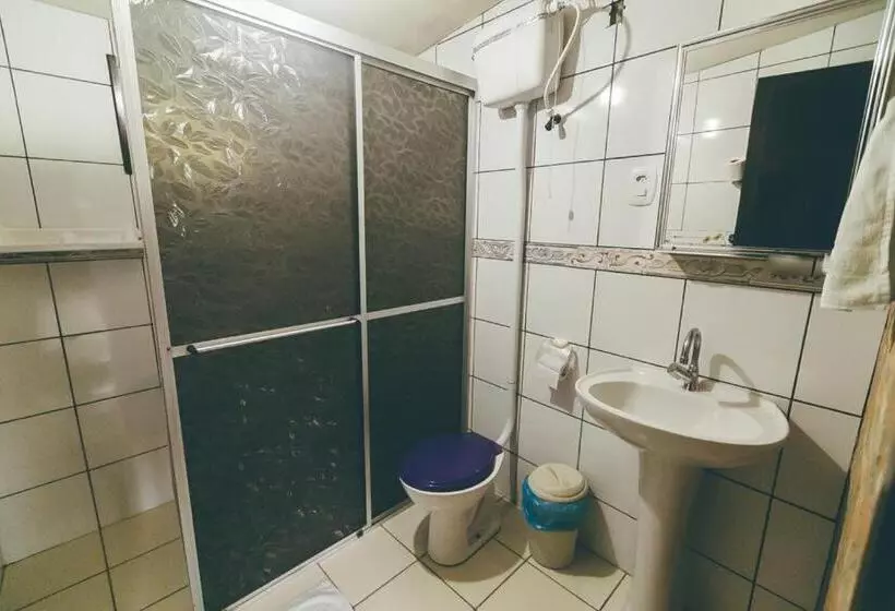 ペンション Chalés Caminhos Do Rosa