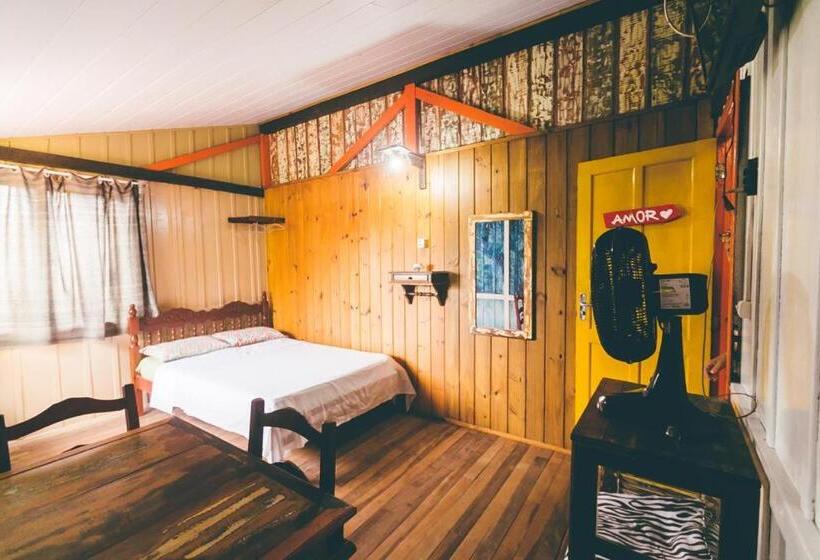 Pensão Chalés Caminhos Do Rosa