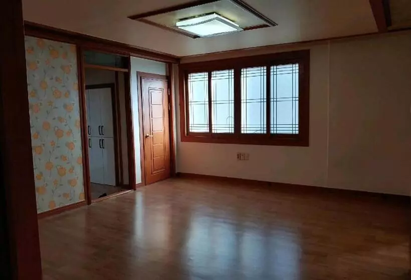پانسیون Gimhae Guest House