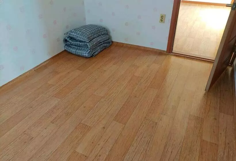 پانسیون Gimhae Guest House