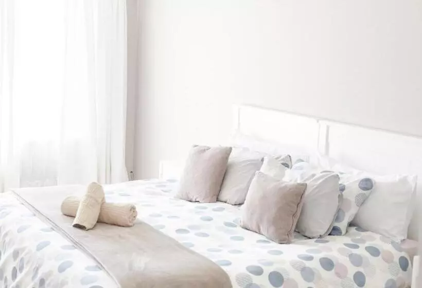 Majatalo Julinas Guesthouse