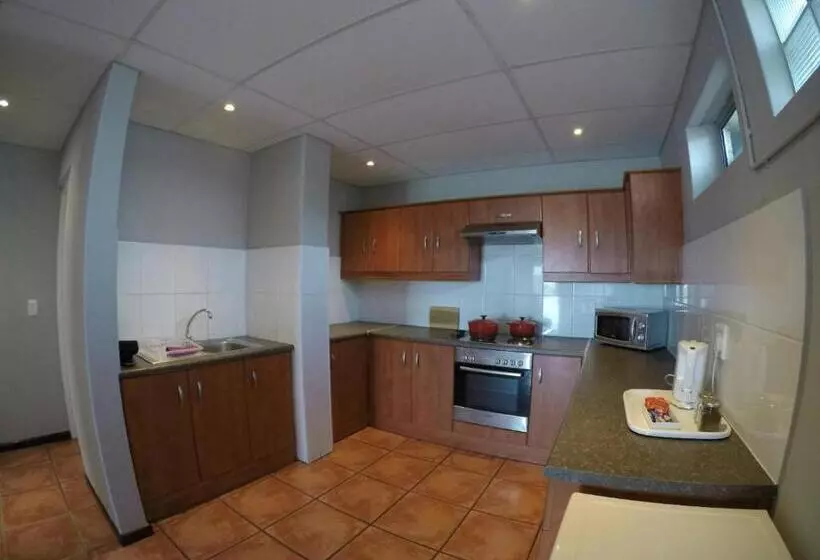 Majatalo Julinas Guesthouse