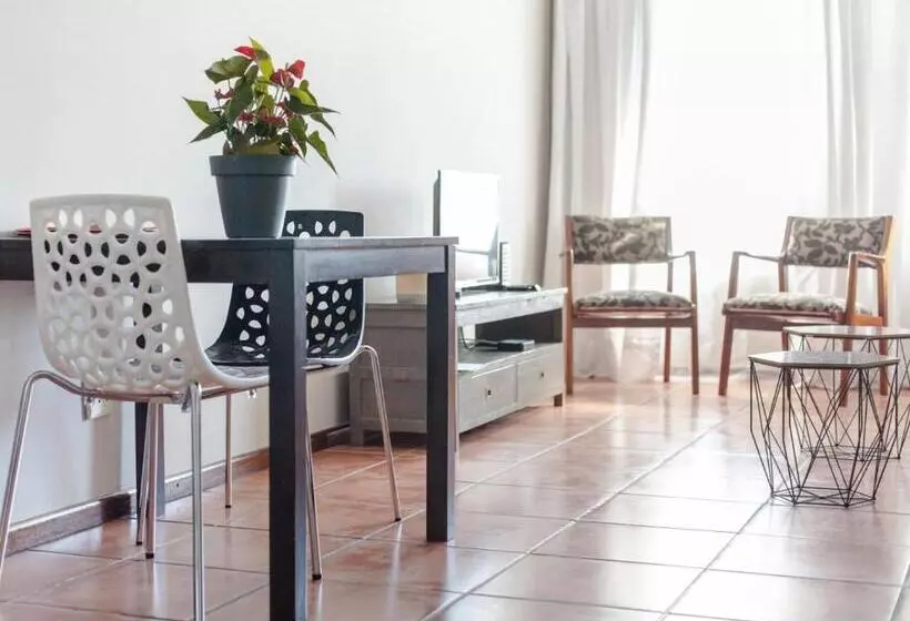 Majatalo Julinas Guesthouse