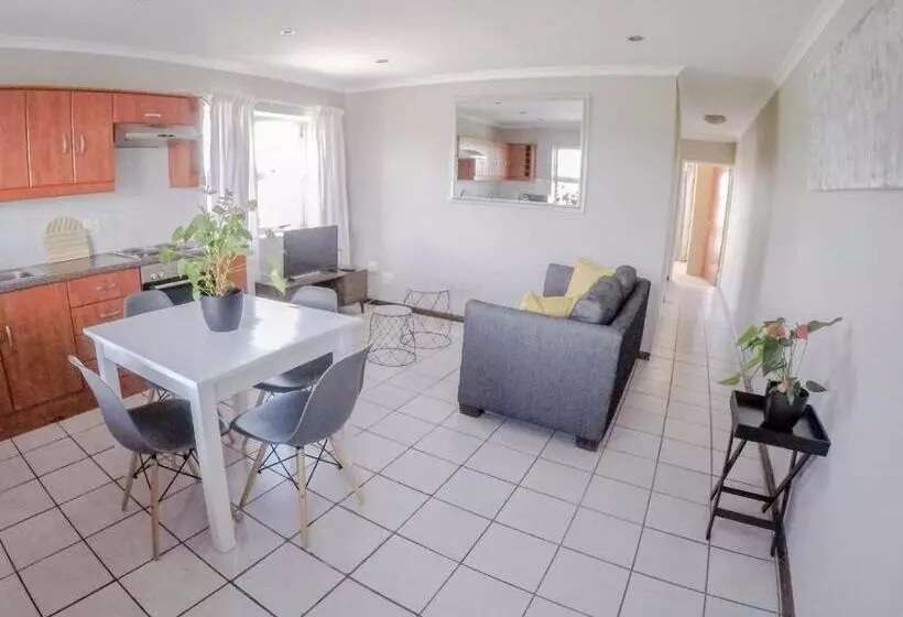 Majatalo Julinas Guesthouse