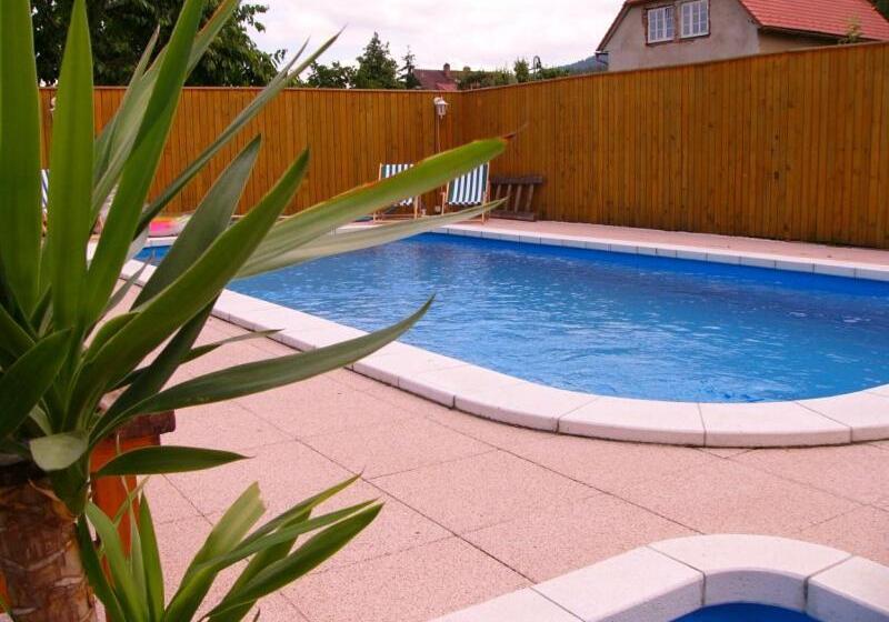 פנסיון Penzion Tina