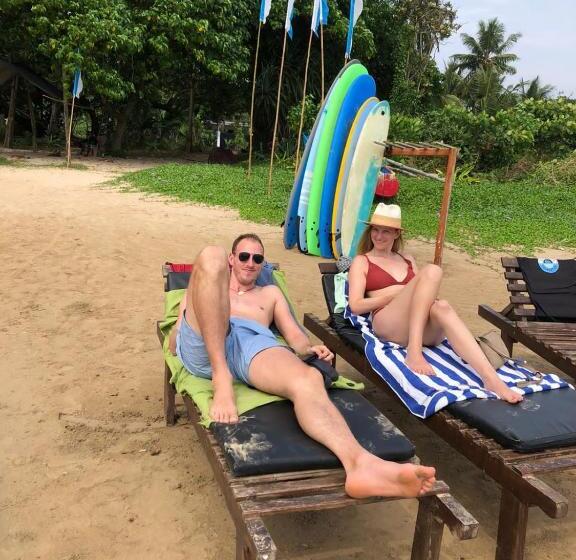 بنسيون The Sea View Villa Surf School