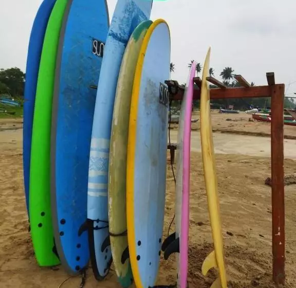 Majatalo The Sea View Villa Surf School