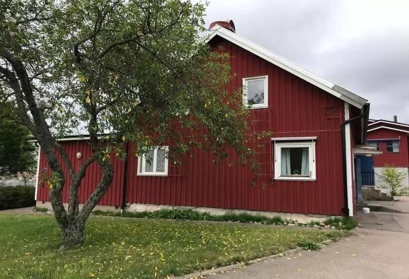 Majatalo Vandrarhem Varvet