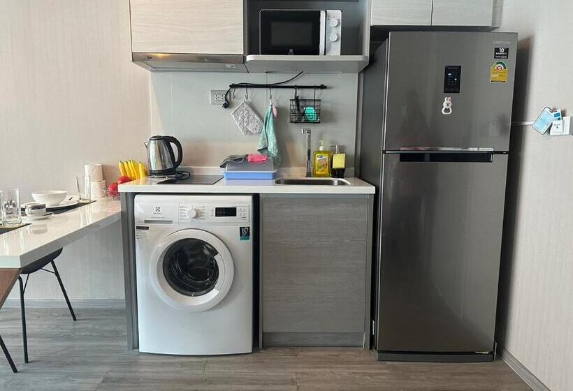 Resort Beachfront Jomtien   Pattaya Smile