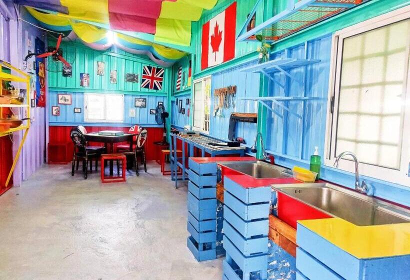 هاستل Pipe House 墾丁