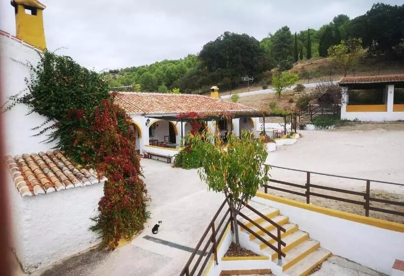 Retkeilymaja La Rejertilla