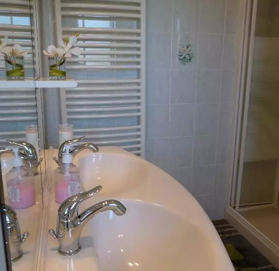 B&b La Rive   Le Mont Saint Michel