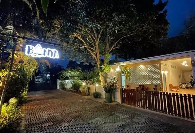 تختخواب و صبحانه Banya Bnb