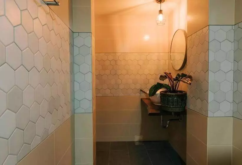 تختخواب و صبحانه Banya Bnb