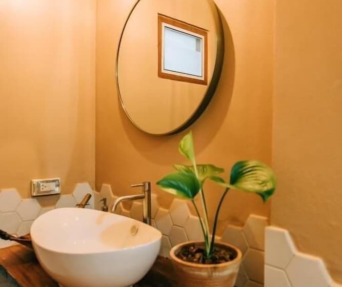 تختخواب و صبحانه Banya Bnb