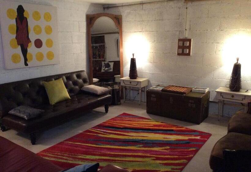 مبيت وإفطار La Parenthèse