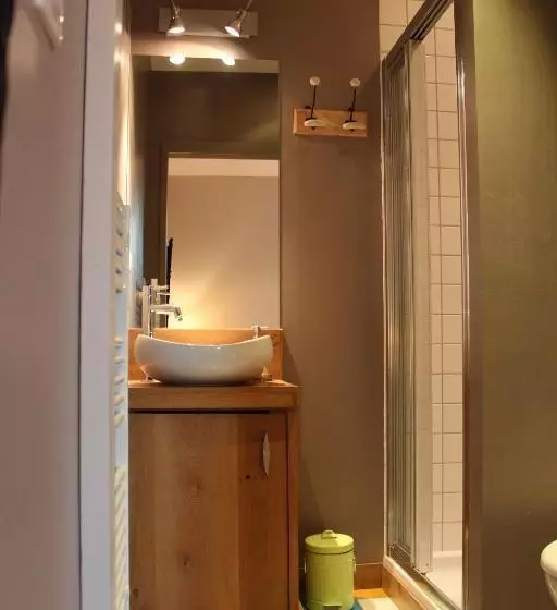 Aamiaismajoitus (B&B) Le Vallon Des Ronzières