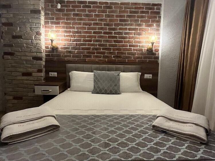 مبيت وإفطار Mari Pembe Otel