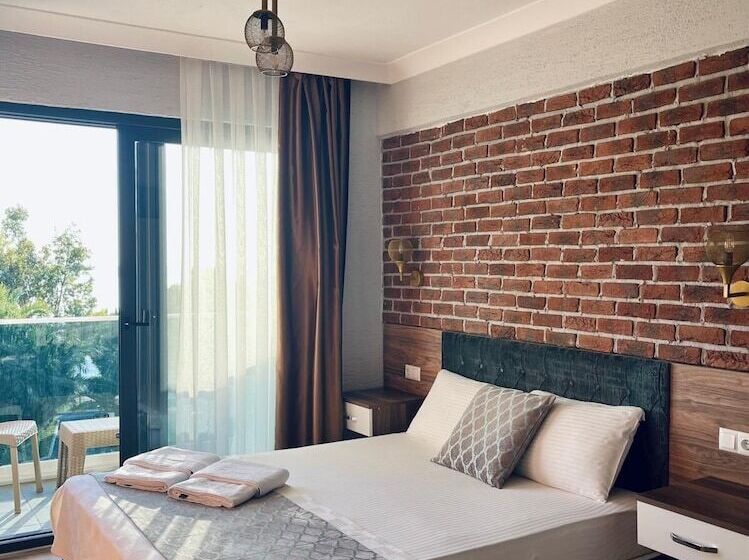 مبيت وإفطار Mari Pembe Otel