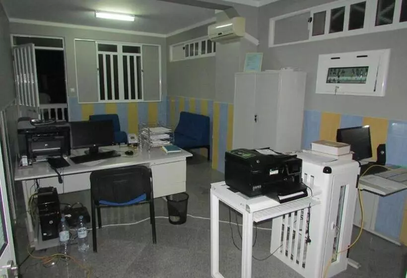 تختخواب و صبحانه Residencial Girassol, Lda
