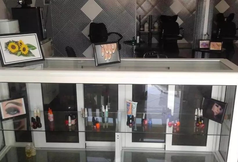 تختخواب و صبحانه Residencial Girassol, Lda