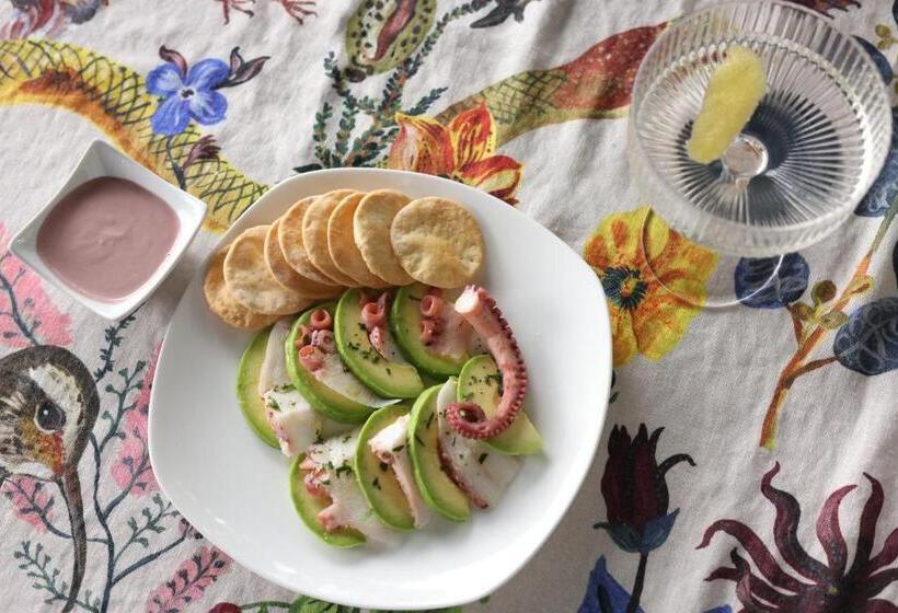 مبيت وإفطار The Norumbega Inn