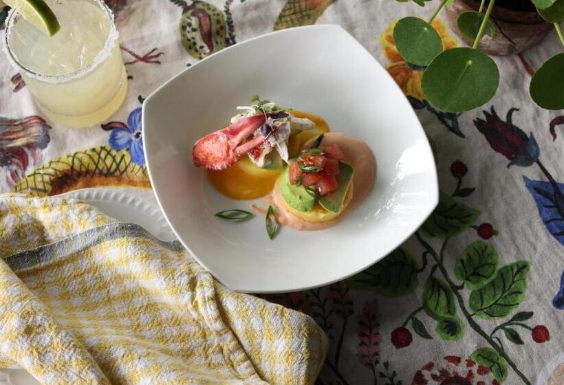 مبيت وإفطار The Norumbega Inn