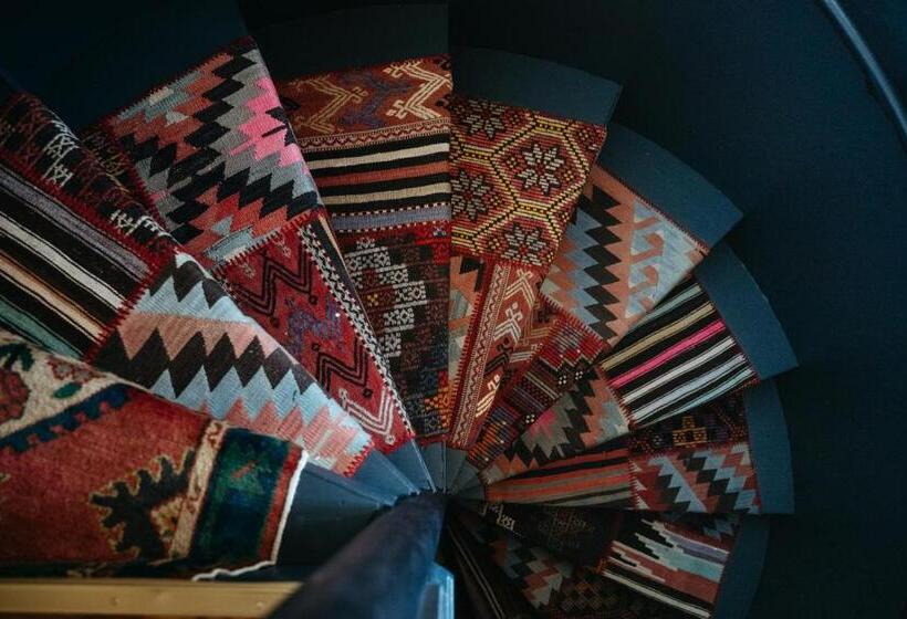 مبيت وإفطار The Norumbega Inn