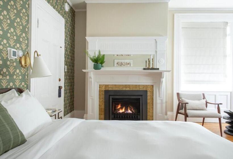 مبيت وإفطار The Norumbega Inn