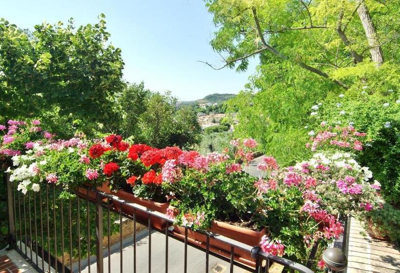 ベッドアンドブレックファースト Villa Fiorita