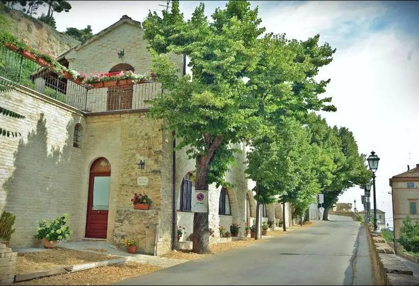 Aamiaismajoitus (B&B) Villa Fiorita