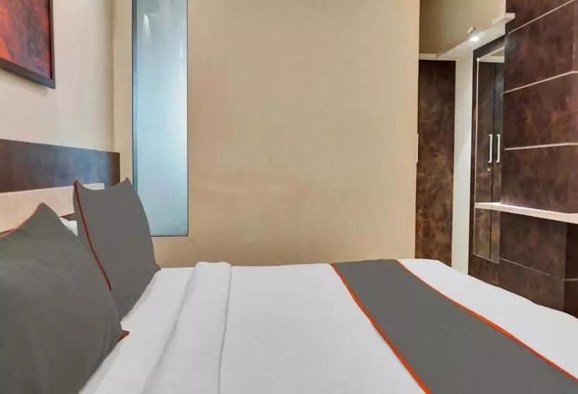 هتل Collection O Royce Studios Near Pune Airport