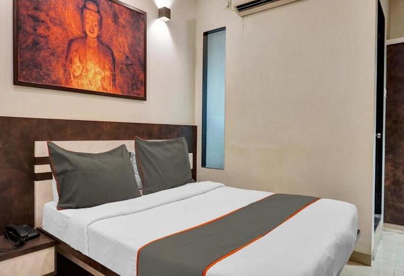 هتل Collection O Royce Studios Near Pune Airport