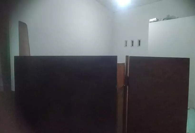 Hostelli Aqsa Guest House Banjarsari