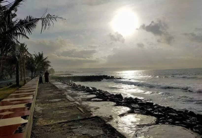 Hostelli Aqsa Guest House Banjarsari