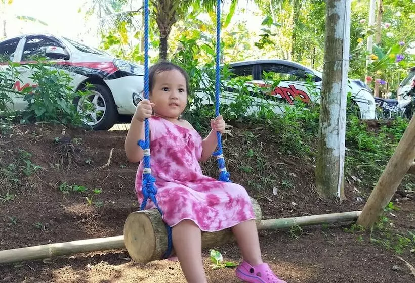 Hostelli Aqsa Guest House Banjarsari