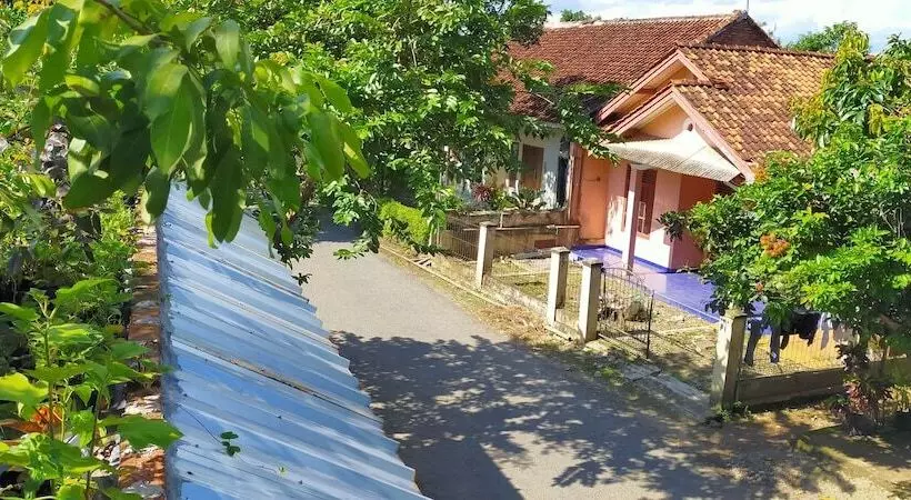 Hostelli Aqsa Guest House Banjarsari