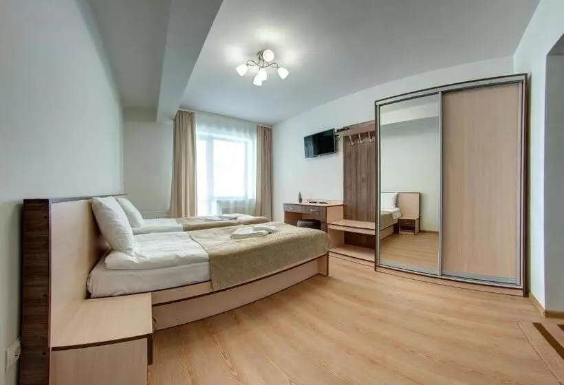 Hotelli Dolyna Gir