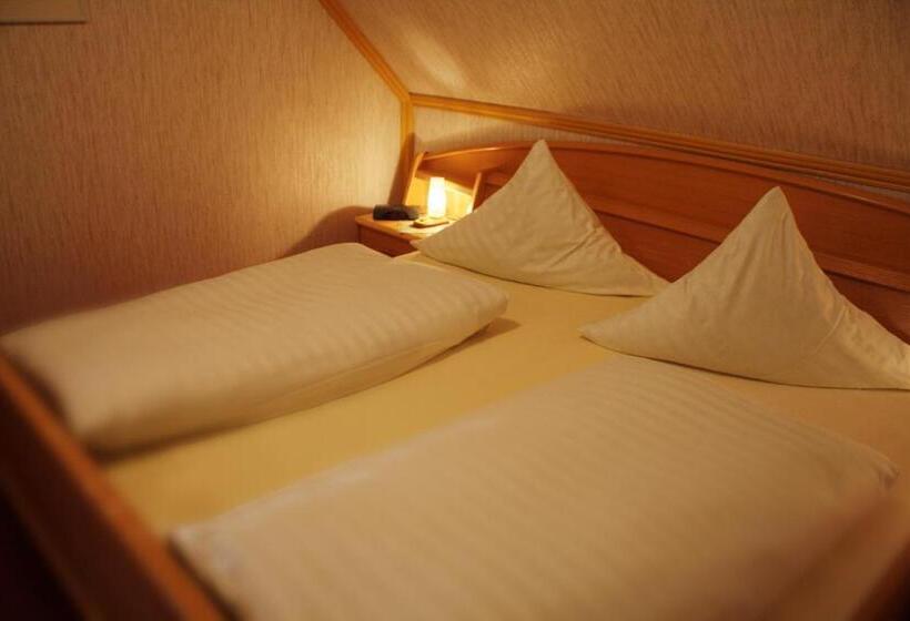 Отель Drei Kronen