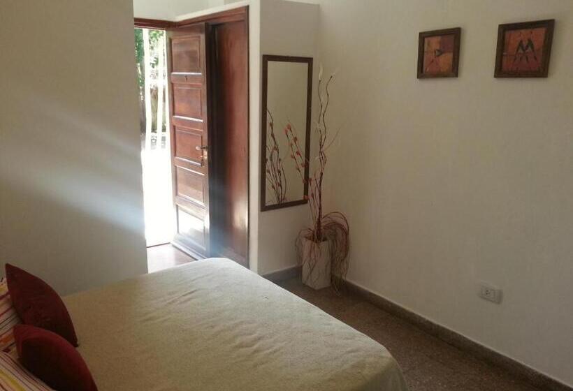 ホテル Hosteria Costa Azul